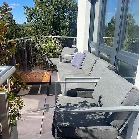 Moderne Penthouse- Mit Alpensicht Und Grossem Balkon Naehe Messe Apartment